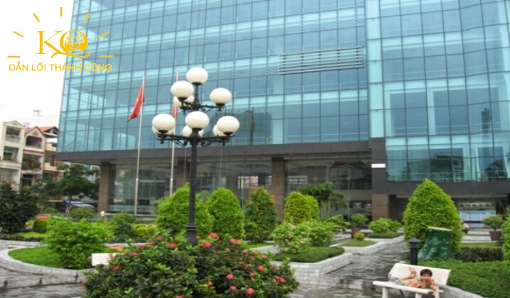 Địa ốc Kim Quang | Cho thuê văn phòng quận 4 Cao ốc Đinh Lễ khuôn viên Khuôn viên phía trước cao ốc Đinh Lễ