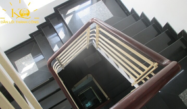 Địa ốc Kim Quang | Cho thuê văn phòng quận 10 CIC Building lối thang bộ Lối thang bộ CIC Building
