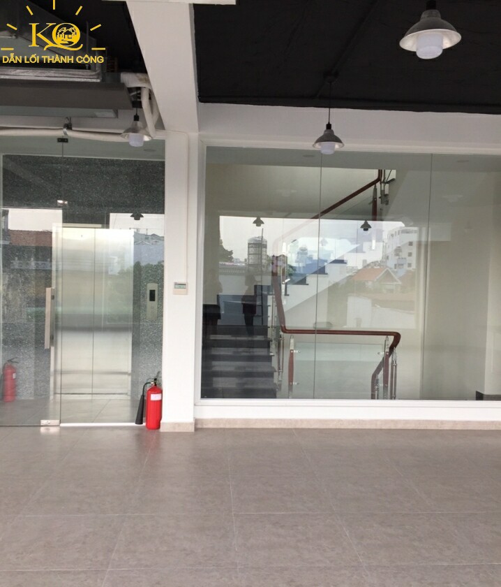 Cho thuê văn phòng quận Tân Bình Creative Space Building thang máy và thang bộ Thang máy và thang bộ tại tòa nhà Creative Space Building