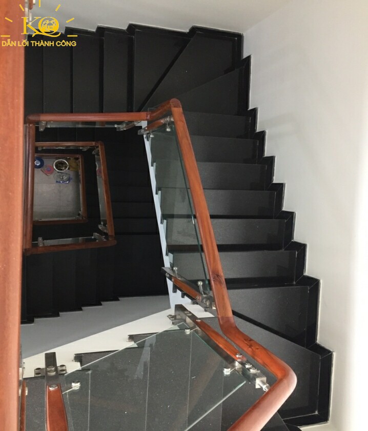 Cho thuê văn phòng quận Tân Bình Creative Space Building thang thoát hiểm Thang thoát hiểm tại tòa nhà Creative Space Building