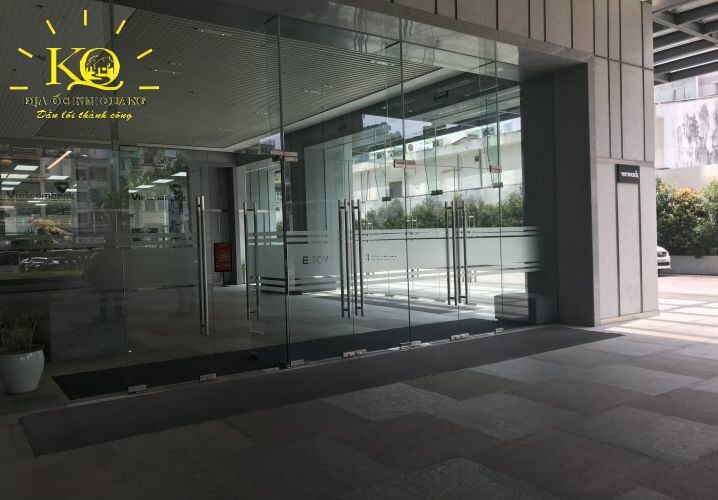 Địa ốc Kim Quang | Cho thuê văn phòng quận 4 Etown Central cửa kính Bên ngoài Etown Central