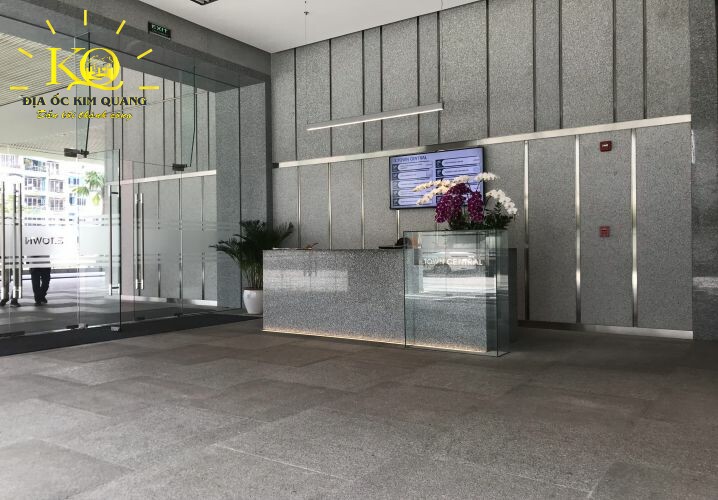 Địa ốc Kim Quang | Cho thuê văn phòng quận 4 Etown Central khu vực lễ tân Quầy lễ tân tại Etown Central