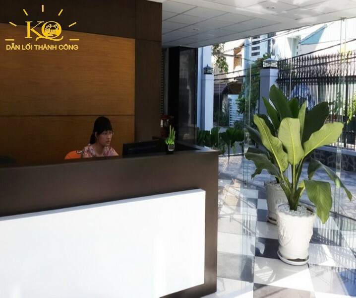 Địa ốc Kim Quang | Hình chụp quầy lễ tân toà nhà cho thuê văn phòng quận 7 Green Country Quầy lễ tân một công ty tại Green Country
