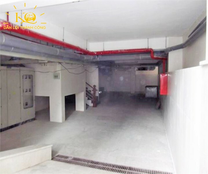 Địa ốc Kim Quang | Lối xuống hầm để xe của tòa nhà văn phòng cho thuê quận 7 Hemera Building Hầm gửi xe tòa nhà Hemera building
