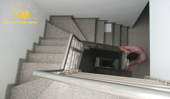 Cho thuê văn phòng quận Tân Bình Hoài Đức building lối thang bộ Lối thang bộ tại tòa nhà Hoài Đức Building