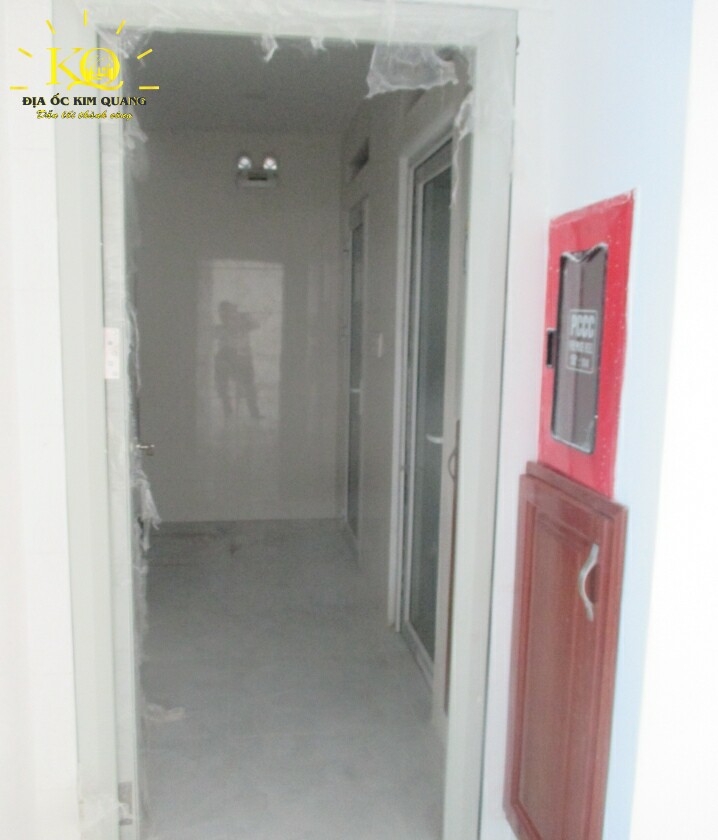 Cho thuê văn phòng quận Tân Bình Hồng Hà Building lối thoát hiểm Lối thoát hiểm tại tòa nhà Hồng Hà Building