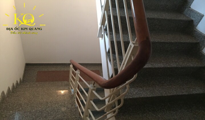 Cho thuê văn phòng quận Tân Bình HS building thang bộ Thang bộ tại tòa nhà HS Building