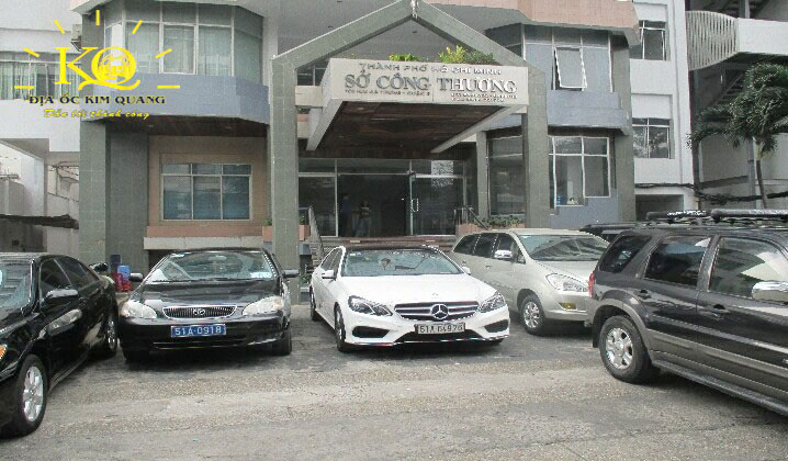 Địa ốc Kim Quang | Hình chụp phía trước tòa nhà văn phòng cho thuê quận 3 IDC building Phía trước tòa nhà IDC Building
