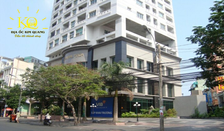 Cho thuê văn phòng quận 1 International Plaza bên ngoài tòa nhà Bên ngoài International Plaza