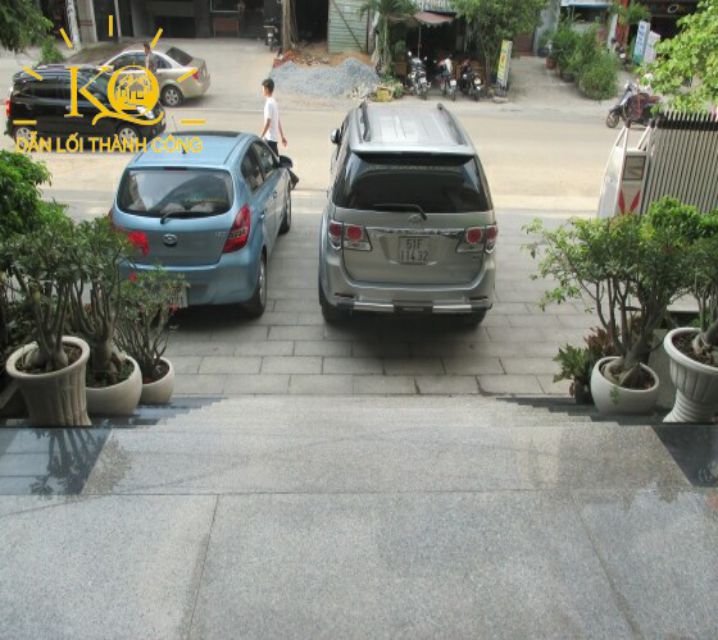 Cho thuê văn phòng quận Tân Bình Kicotrans building khuôn viên phía trước tòa nhà Phía trước tòa nhà Kicotrans Building