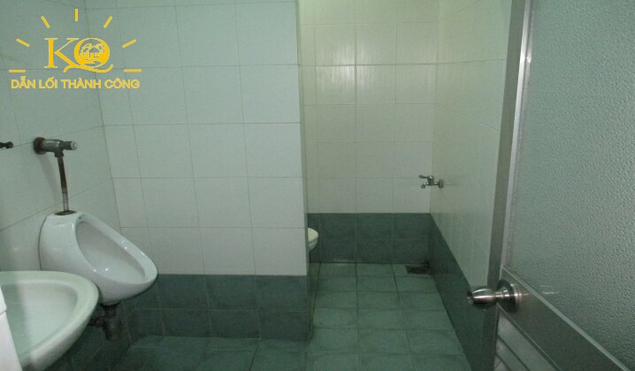 Địa ốc Kim Quang | Cho thuê văn phòng quận 10 Kim Kim Hoàn Mỹ khu vực vệ sinh Toilet bên trong Kim Kim Hoàn Mỹ