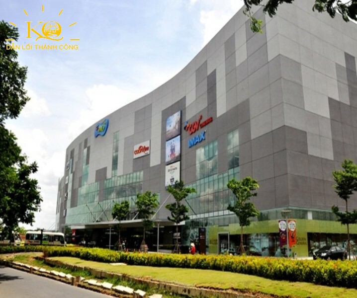 Địa ốc Kim Quang | Hình chụp phía trước tòa nhà cho thuê văn phòng quận 7 Mapletree Business Centre Phía trước Mapletree Building Business Centre