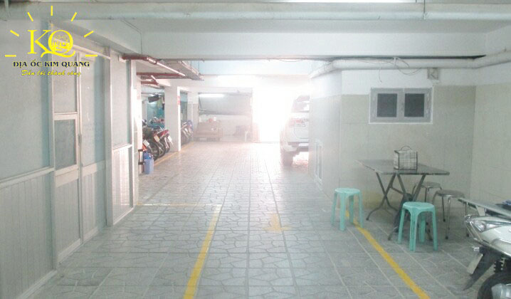 Địa ốc Kim Quang | Hình chụp hầm gửi xe của tòa nhà cho thuê văn phòng quận 3 May Plaza Hầm gửi xe tại May Plaza
