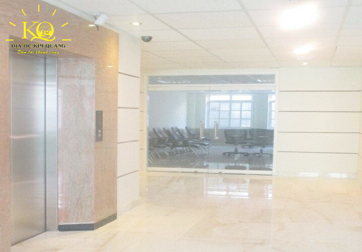 Địa ốc Kim Quang | Hình chụp hệ thống thang máy bên trong văn phòng cho thuê quận 3 May Plaza Thang máy tại May Plaza