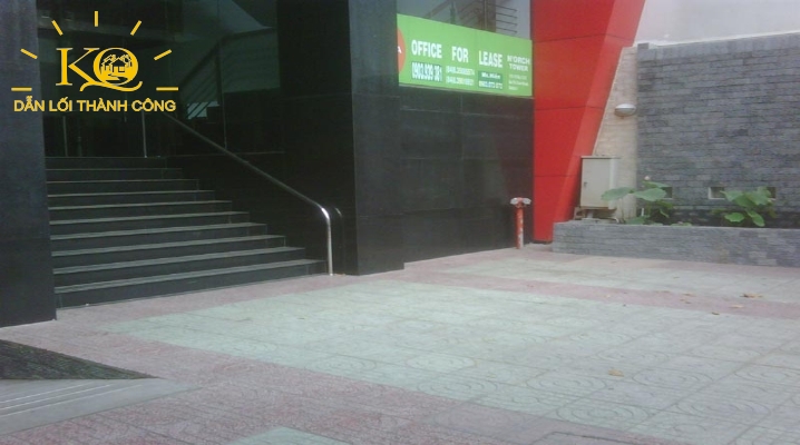 Cho thuê văn phòng quận 1 Norch building phía trước tòa nhà Phía trước Norch Building