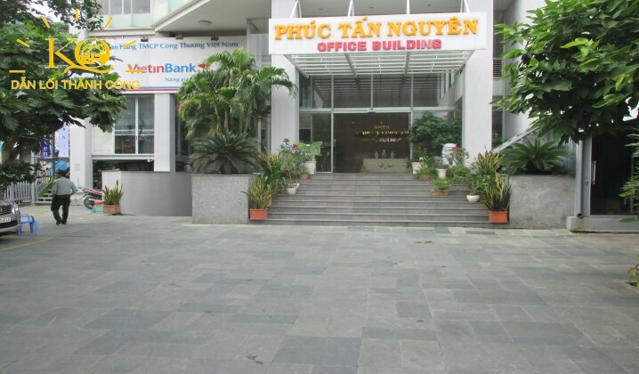 Địa ốc Kim Quang | Hình chụp bên ngoài tòa nhà cho thuê văn phòng quận 7 Phúc Tấn Nguyên Office Building Phía trước tòa nhà Phúc Tấn Nguyên Office Building