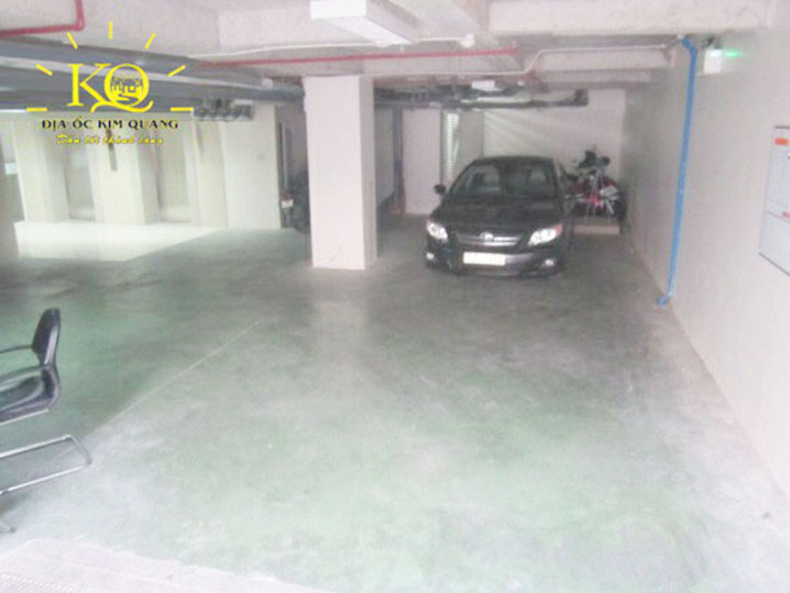 Địa ốc Kim Quang | Hình chụp hầm gửi xe bên trong tòa nhà văn phòng cho thuê quận 3 PJICO Sài Gòn Hầm gửi xe tại Pjico Sài Gòn