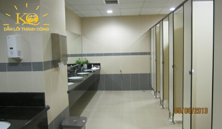 Cho thuê văn phòng quận 1 Green Power restroom | Địa Ốc Kim Quang Restroom Green Power