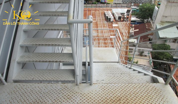 Cho thuê văn phòng quận 1 Khang Thông building lối thoát hiểm | Địa Ốc Kim Quang Thang thoát hiểm