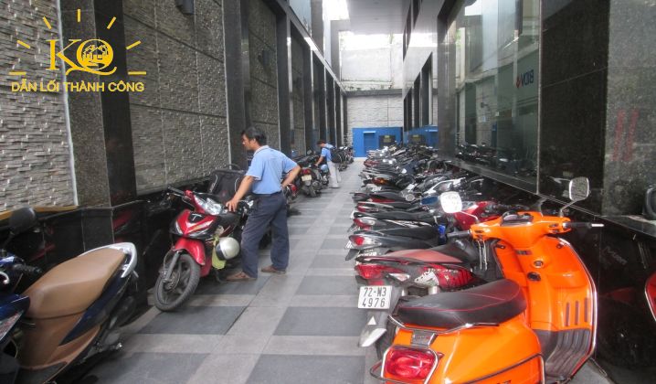 Cho thuê văn phòng quận 1 Khang Thông building khu vực để xe | Địa Ốc Kim Quang Khu vực để xe bên ngoài tòa nhà