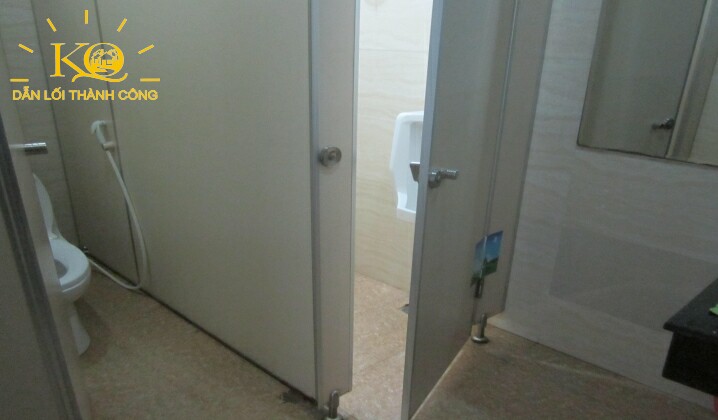 Cho thuê văn phòng quận 1 NNC Building toilet tòa nhà | Địa Ốc Kim Quang Toilet bên trong NNC building