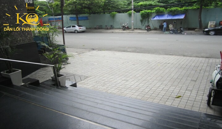 Cho thuê văn phòng quận 1 NNC Building phía trước tòa nhà | Địa Ốc Kim Quang Phía trước NNC building