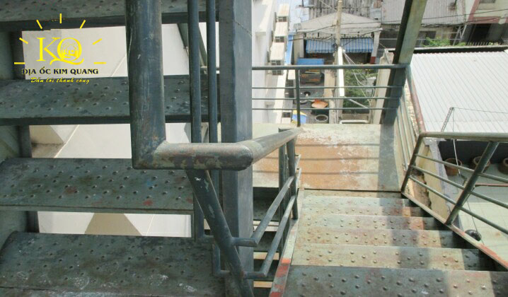 Cho thuê văn phòng quận 1 Sài Gòn 3 building thang thoát hiểm | Địa Ốc Kim Quang Lối thoát hiểm an toàn