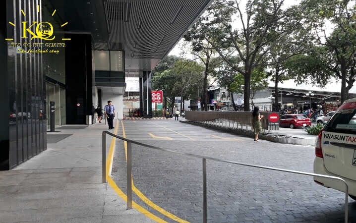 Cho thuê văn phòng quận 1 Saigon Centre 2 phía trước tòa nhà | Địa Ốc Kim Quang Phía trước Saigon Centre 2