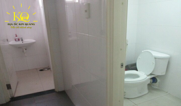 Địa ốc Kim Quang | Cho thuê văn phòng quận 1 Smart View Building toilet Toilet tòa nhà Smart View Building