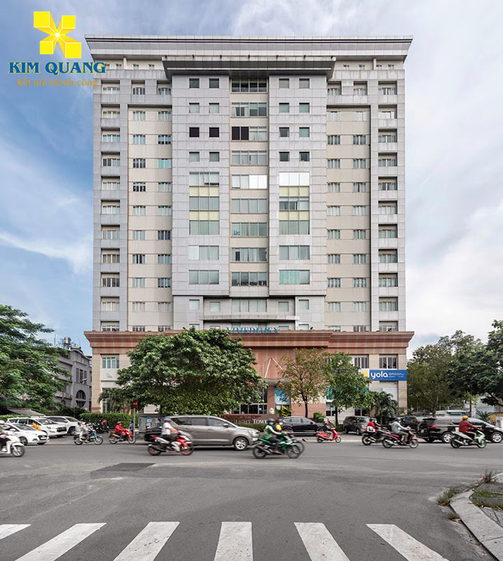 Giao thông phía trước tòa nhà City Light Tower Giao thông phía trước tòa nhà City Light Tower