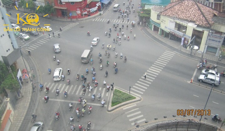 Địa ốc Kim Quang | Hình chụp view nhìn từ văn phòng cho thuê quận 3 IDD 1 Building View từ tòa nhà Bach Building