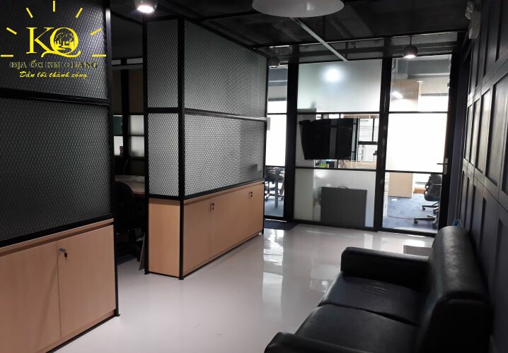 Cho thuê văn phòng quận Bình Thạnh SGP Phố Đông hành lang bên trong tòa nhà | Địa ốc Kim Quang Hành lang SGP Phố Đông