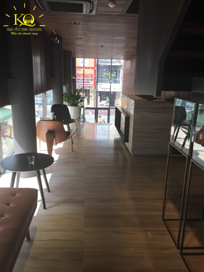 Địa ốc Kim Quang | Hình chụp khu vực tiếp khách tại văn phòng cho thuê quận Phú Nhuận Kella building Khu vực tiếp khách tại Kella Building