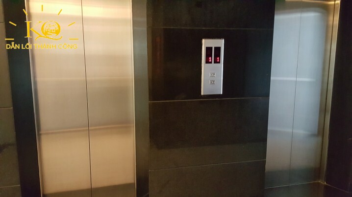 Địa ốc Kim Quang | Hình chụp thang máy tại tòa nhà cho thuê văn phòng quận Phú Nhuận Kent Building Thang máy tại tòa nhà Kent Building
