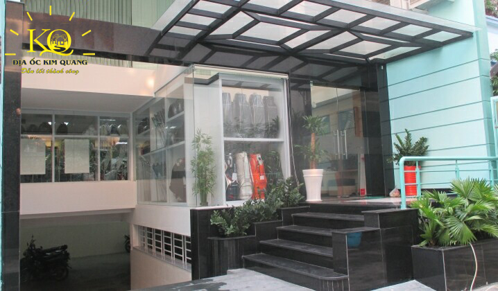 Địa ốc Kim Quang | Hình chụp phía trước tòa nhà văn phòng cho thuê quận Phú Nhuận New Star building Phía trước New Star Building