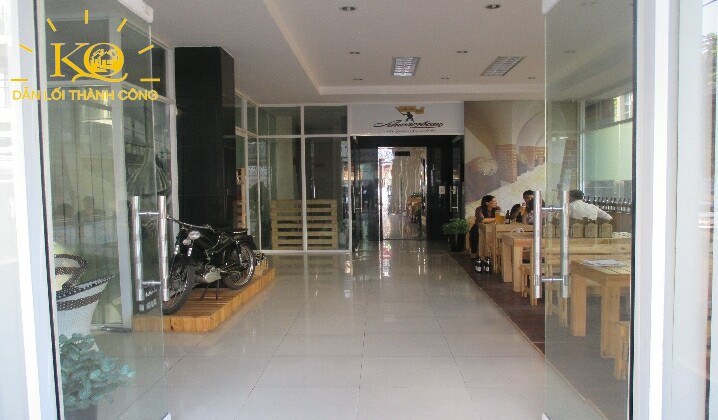 Địa ốc Kim Quang | Hình chụp tầng trệt tòa nhà cho thuê văn phòng quận Phú Nhuận Sogetraco building Tầng trệt tại Sogetraco building
