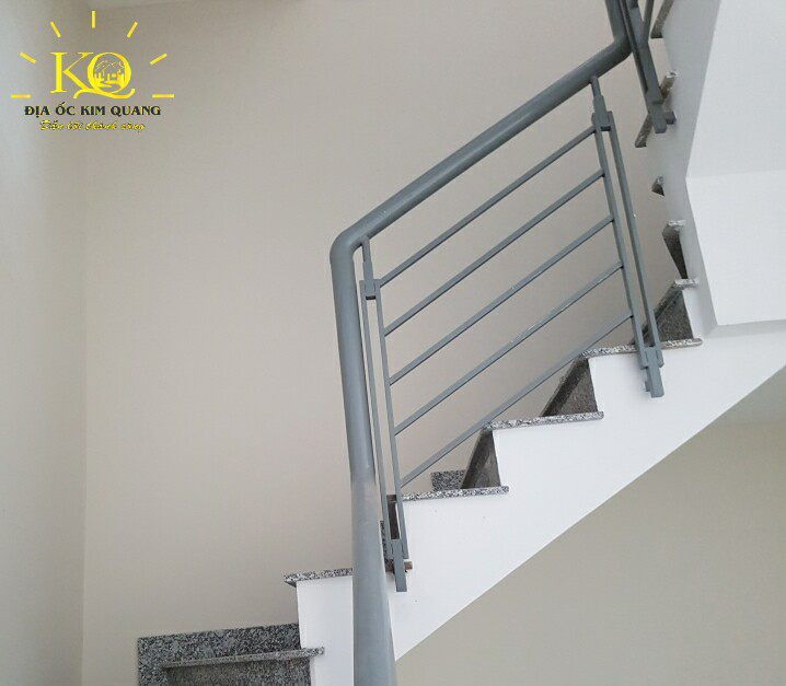 Địa ốc Kim Quang | Thang bộ của tòa nhà cho thuê văn phòng quận Phú Nhuận Winhome Building 2 Lối thang bộ bên trong Winhome Building