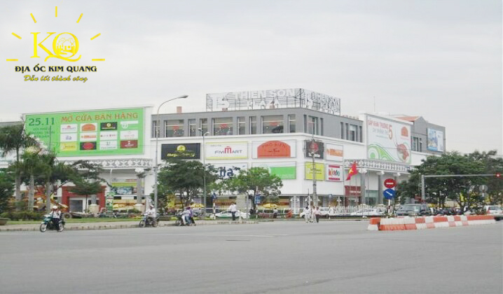 Địa ốc Kim Quang | Hình chụp con đường phía trước tòa nhà văn phòng cho thuê quận 7 Thiên Sơn Plaza building Con đường phía trước tòa nhà Thiên Sơn Plaza Building
