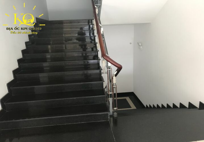 Cho thuê văn phòng quận 2 Tòa nhà Báo Phụ Nữ thang bộ Thang bộ Báo Phụ Nữ building