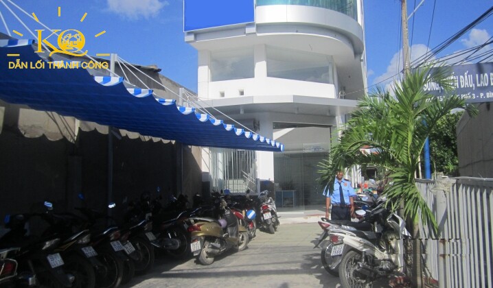 Cho thuê văn phòng quận 2 tòa nhà Blue Office building phía trước tòa nhà Phía trước tòa nhà Blue Office Building
