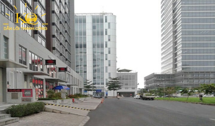 Địa ốc Kim Quang | Hình chụp khu vực phía trước tòa nhà cho thuê văn phòng quận 7 Vinamilk Tower Phía trước tòa nhà Vinamilk Tower