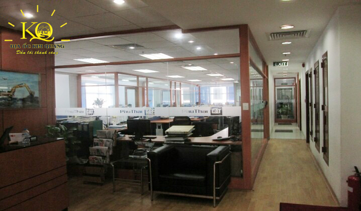 Cho thuê văn phòng quận 1 Central Park Office building văn phòng của một cty khác đang thuê | Địa Ốc Kim Quang Một văn phòng khác đang thuê tại đây