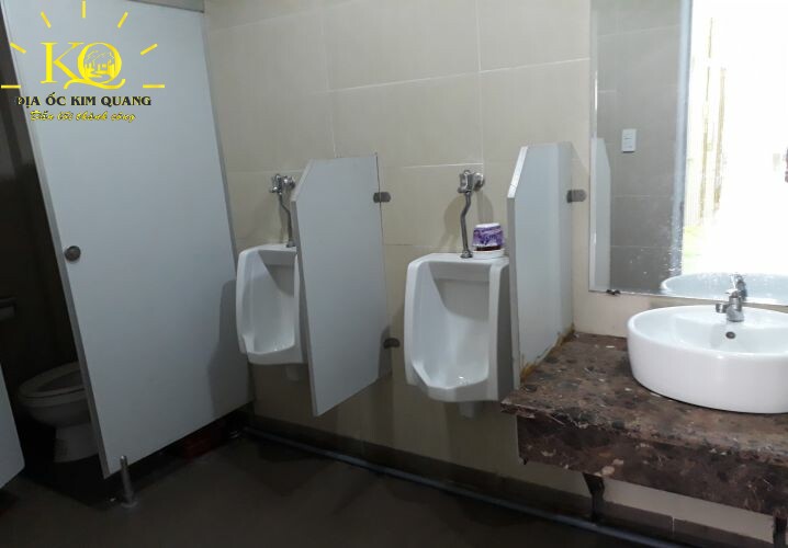 Cho thuê văn phòng quận 1 Pasteur Building toilet tòa nhà | Địa Ốc Kim Quang Toilet bên trong tòa nhà