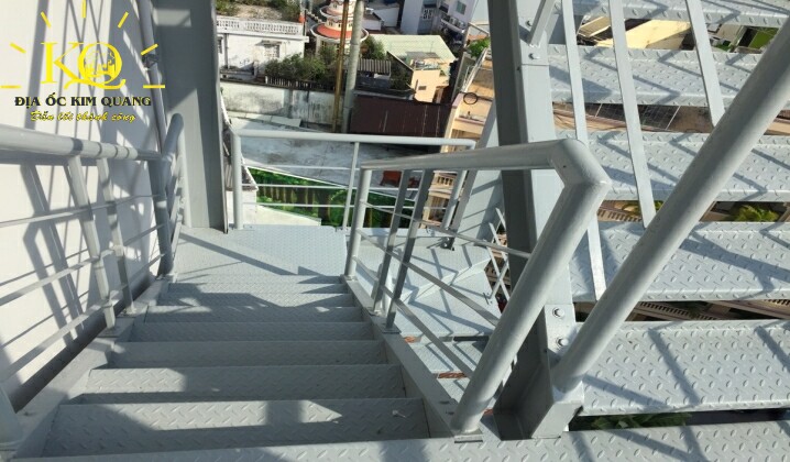 Cho thuê văn phòng quận 1 Pax Sky 9 Building thang thoát hiểm | Địa Ốc Kim Quang Lối thoát hiểm