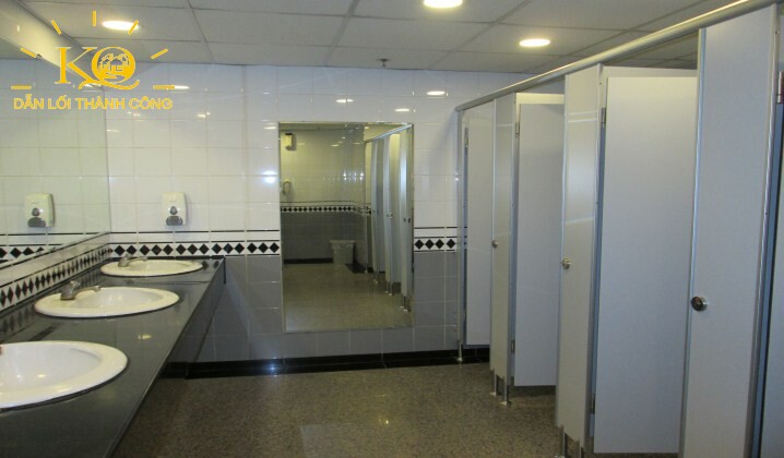 dia-oc-kim-quang-cho-thue-van-phong-quan-1-saigon-trade-center-11-restroom Restroom tại tòa nhà Saigon Trade Center