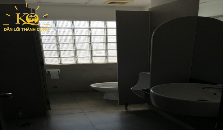 Cho thuê văn phòng quận 1 Sky View building toilet tòa nhà | Địa Ốc Kim Quang Toilet bên trong Sky View building