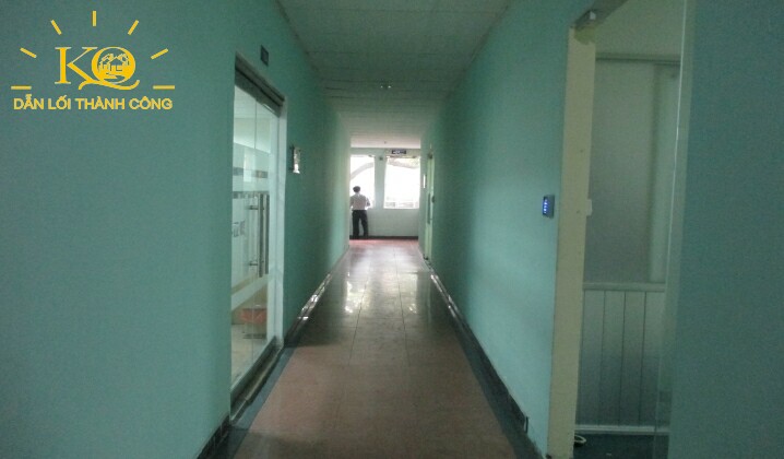 Địa ốc Kim Quang | Cho thuê văn phòng quận 10 Duy Tân Plaza hành lang Quầy lễ tân bên trong Duy Tân Plaza