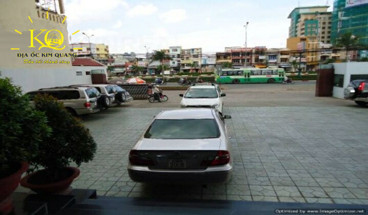 Địa ốc Kim Quang | Cho thuê văn phòng quận Bình Thạnh SPT Building khuôn viên phía trước Khuôn viên phía trước SPT Building