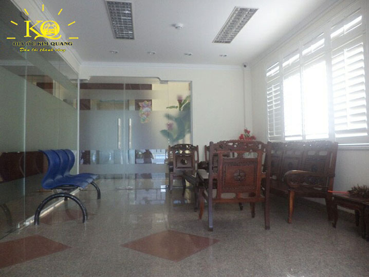 Cho thuê văn phòng quận Bình Thạnh White House Newport bldg khu vực tiếp khách | Địa Ốc Kim Quang Khu vực tiếp khách tại White House Newport