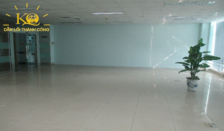 Địa ốc Kim Quang | Hình chụp diện tích trống của tòa nhà văn phòng cho thuê quận Phú Nhuận Việt Á Châu Diện tích trống cho thuê tại Việt Á Châu building